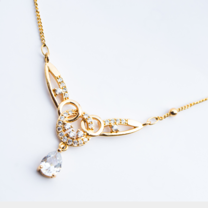 Focus Flair necklaces
